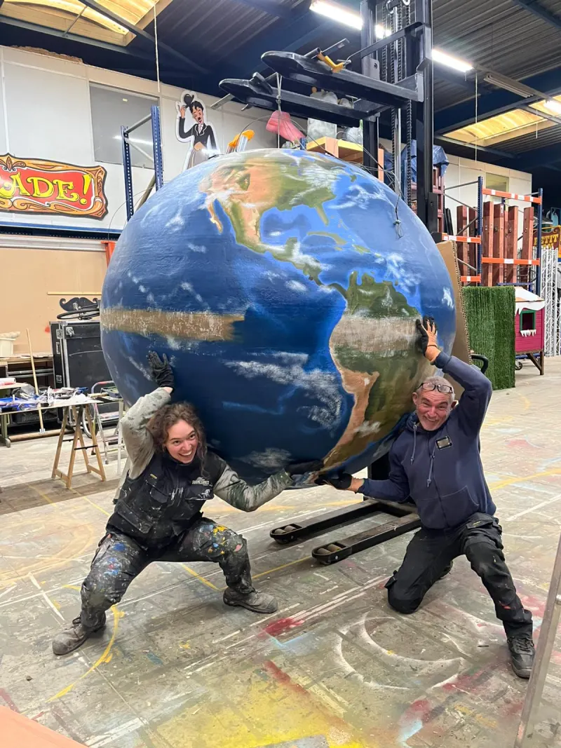 Globe terrestre — Atelier SurMesures